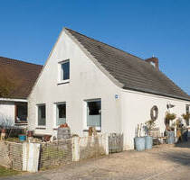 Charmantes Einfamilienhaus mit Garten, Werkstatt und Garage in ruhiger Lage von Neufeld