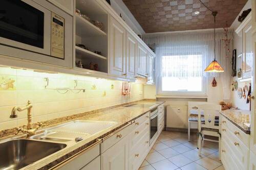 Küche - 3 Zimmer Etagenwohnung in Bischofsheim