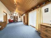 OG - großes Zimmer mit Balkon - 