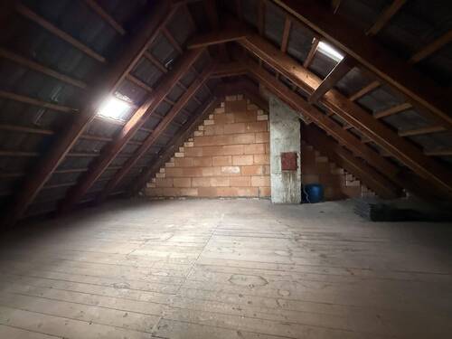 Dachspeicher - Wohnhaus - 
