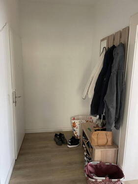 Eingangsbereich - Etagenwohnung mit 57,00 m&sup2; in Hameln zur Miete