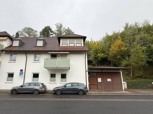 Außenansicht - Ebenerdige großzügige Praxisräume inkl. großer Garage und Stellplatz direkt am Georgipark