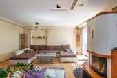 ins Wohnzimmer - 