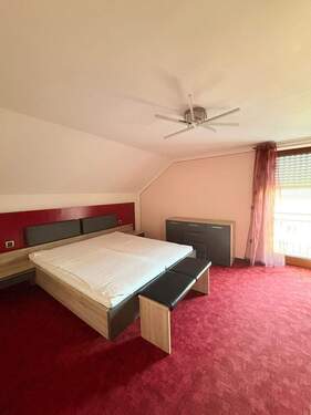 Schlafzimmer - Etagenwohnung mit 84,00 m&sup2; in Weichering zur Miete