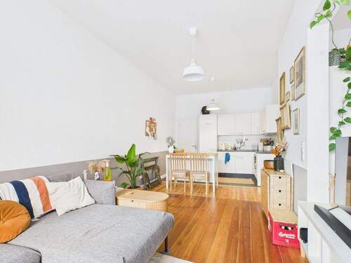 Wohnzimmer - 3 Zimmer Etagenwohnung zur Miete in Lübeck (Innenstadt)