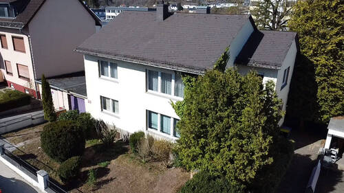 Außenansicht Front - 8 Zimmer Mehrfamilienhaus, Wohnhaus in Taunusstein / Bleidenstadt