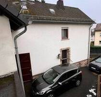 Hier stimmt der Preis: Großzügiges Wohnhaus mit Ausbaureserven und Garten für die Familie! - Hillscheid