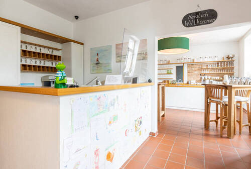 Die Rezeption im Erdgeschoss - Hotel, Pension, Gasthof in Wangerland / Waddewarden zum Kaufen