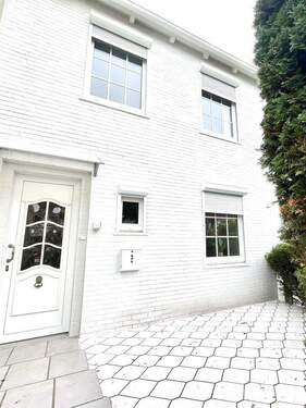 Ansicht Hauseingang - 