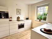 Küche mit Blick in Vorgarten - 4 Zimmer Reihenmittelhaus zum Kaufen in Bremen