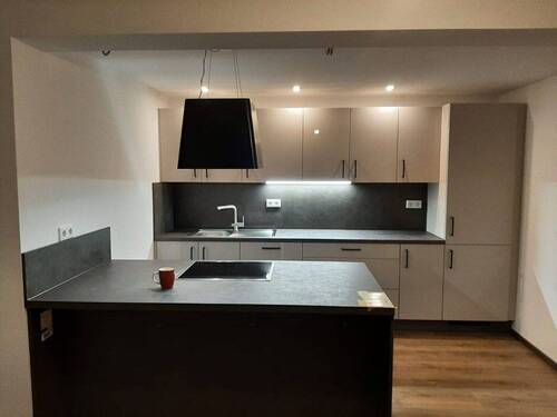 Küche - 2,5 Zimmer-Wohnung 80m² mit Balkon