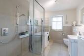 Großzügiges Badezimmer - 3 Zimmer Etagenwohnung zum Kaufen in Bad Wiessee