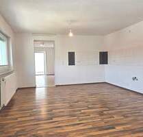 Moderne 3,5-Zimmer-Wohnung mit Loggia, Balkon und Garage in Langenau bei Göttingen - bezugsfrei