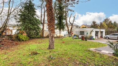 Garten 2 - 8 Zimmer Mehrfamilienhaus, Wohnhaus zum Kaufen in Homburg