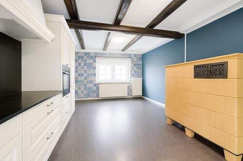 1. OG geräumige Küche - 