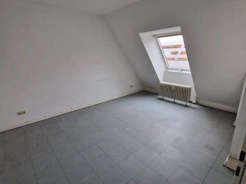 a0f641a7-a871-474f-910b-090b77c291c3 - 2-Zimmer Wohnung im DG - 590,00&nbsp;EUR Kaltmiete, ca.&nbsp; 61,00&nbsp;m&sup2;&nbsp;Wohnfl&auml;che