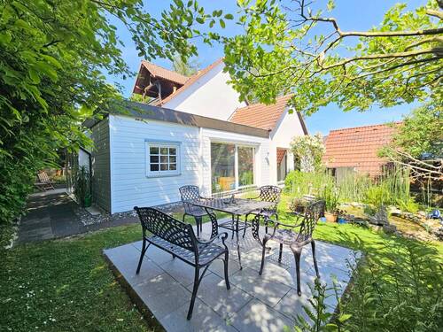Idyllischer Rückzugsort im Garten - 6 Zimmer Einfamilienhaus zum Kaufen in Usingen / Eschbach