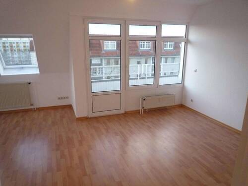 Balkonzugang.jpg - Etagenwohnung mit 60,00 m&sup2; in Berlin zum Kaufen