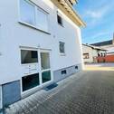 Hofeinfahrt - 3 Zimmer Etagenwohnung zum Kaufen in Waghäusel