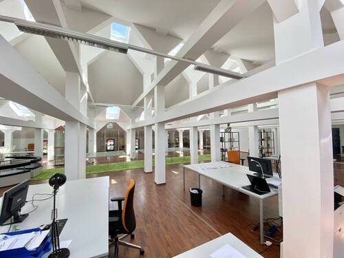 OFFENES BÜROZENTRUM - 