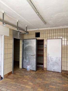 .. Lager mit Kühlhaus ! - 