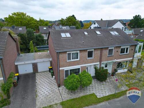 Außenansicht - 5 Zimmer Doppelhaushälfte in Kleve