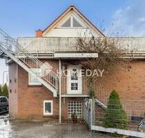 Großzügiges MFH mit 3 Wohneinheiten, Garage, Dachterrasse, Garten und 604 m² Grundstück in Lohne - Lohne (Oldenburg)