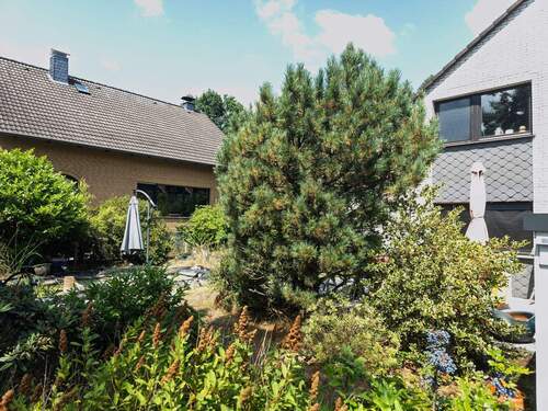 Garten - Mehrfamilienhaus, Wohnhaus mit 188,00 m&sup2; in Lindwedel zum Kaufen