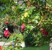 Renovierungsbedürftige Zweifamilienhaus 172 m² Wohnfläche mit ca. 606 m² Grundstück in Bruckmühl