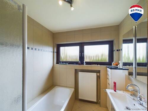 RE/MAX Immobilien DeLux - 