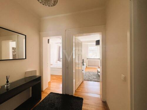 Diele, Sicht in Wohn- und Schlafzimmer 1 - 