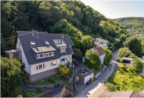 Hausansicht.JPG - 7 Zimmer Einfamilienhaus zum Kaufen in Brohl-Lützing