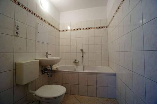 Titelbild - 1 Raum - Seniorenwohnung mit Badewanne