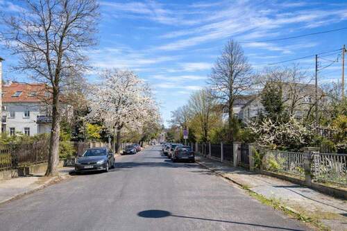 Blick in die ruhige Straße - 