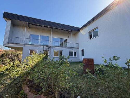 Seitenansicht - Großes Einfamilienhaus in beliebter Wohnlage mit Fernblick