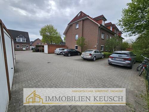 Gepflegte Anlage mit Parkmöglichkeit - 