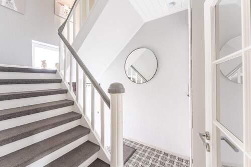 Hausflur - 6 Zimmer Reihenmittelhaus in Kempen