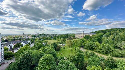 Ausblick - Erstbezug nach Modernisierung! XL- Etagenwohnung + Traumausblick. Für Familien und Paare + TG.
