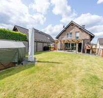 Familienglück in Bestlage: Stilvolles Haus mit Pool & viel Platz - Köln Mülheim