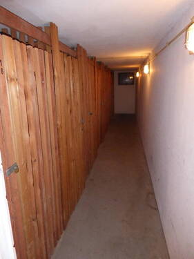Zugang zum Kellerabteil - 
