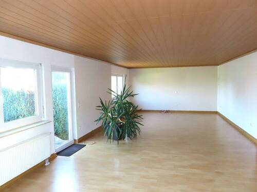 Wohnzimmer - Einfamilienhaus mit 150,00 m&sup2; in Fuldatal zur Miete