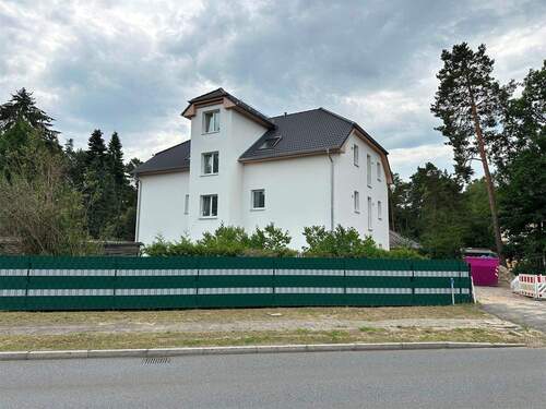 Fassade - 3 Zimmer Etagenwohnung in Eggersdorf