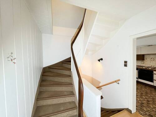 Treppenhaus - Gewerbeobjekt (Büro, Produktion, Verkauf) in Lengerich zum Kaufen