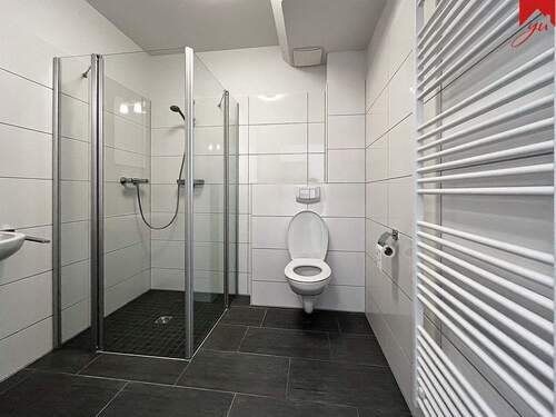 ansprechendes Badezimmer - 