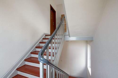 Treppenhaus - 2 Zimmer Etagenwohnung zum Kaufen in Essen
