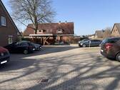 Pkw-Stellplätze am Haus - 