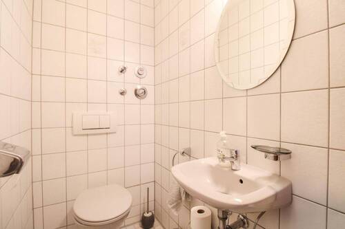 WC - 