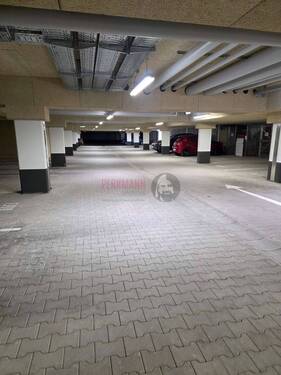 Tiefgarage - 