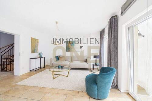 Bild 1 - Moderne Doppelhaushälfte mit zwei Terrassen und Garten - Familientraum mit Burgblick