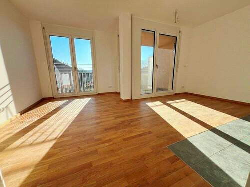 Wohnzimmer - 2 Zimmer Etagenwohnung in Dresden